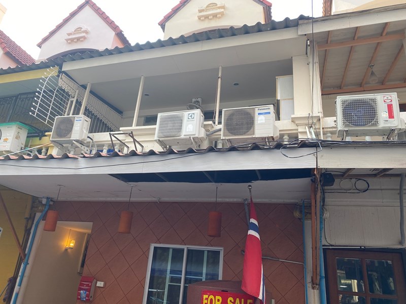 Great guest house for sale Jomtien soi 7 - Town House -  - 