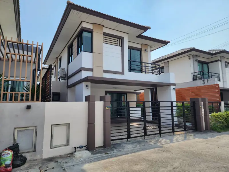 House for rent 3 bedroom 2 bathroom in baan fah greennary - House -  - 