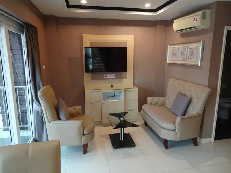 Great 1 bedroom 1 Bathroom 43 sqm condo for sale in Pratamnak - Condominium - Pratumnak - 